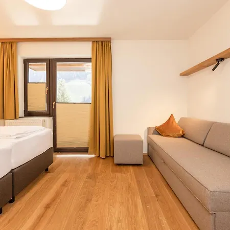 Ferienhaus Pension Gulla * Нойштіфт-ім-Штубайталь
