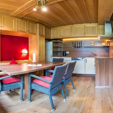 Ferienhaus Pension Gulla Будинок відпочинку *