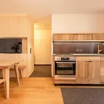 Ferienhaus Pension Gulla 度假居 *
