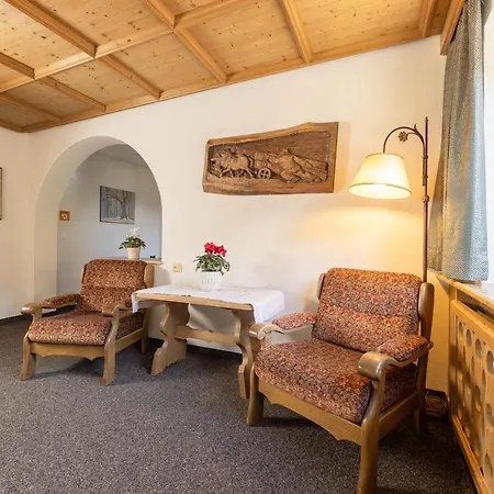 Ferienhaus Pension Gulla * Neustift im Stubaital
