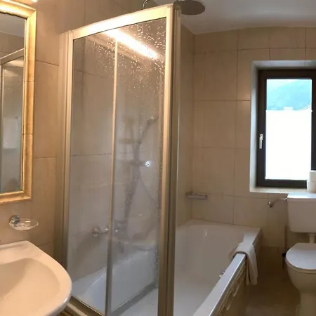 Ferienhaus Pension Gulla