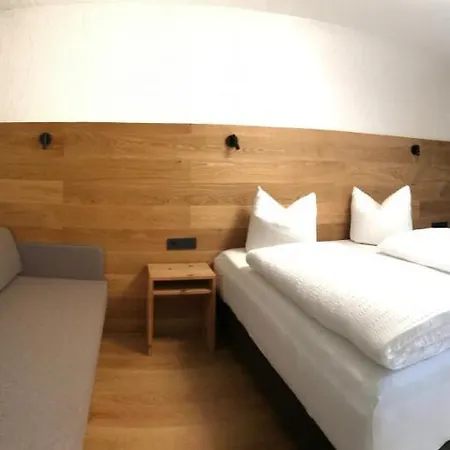 Ferienhaus Ferienhaus Pension Gulla *